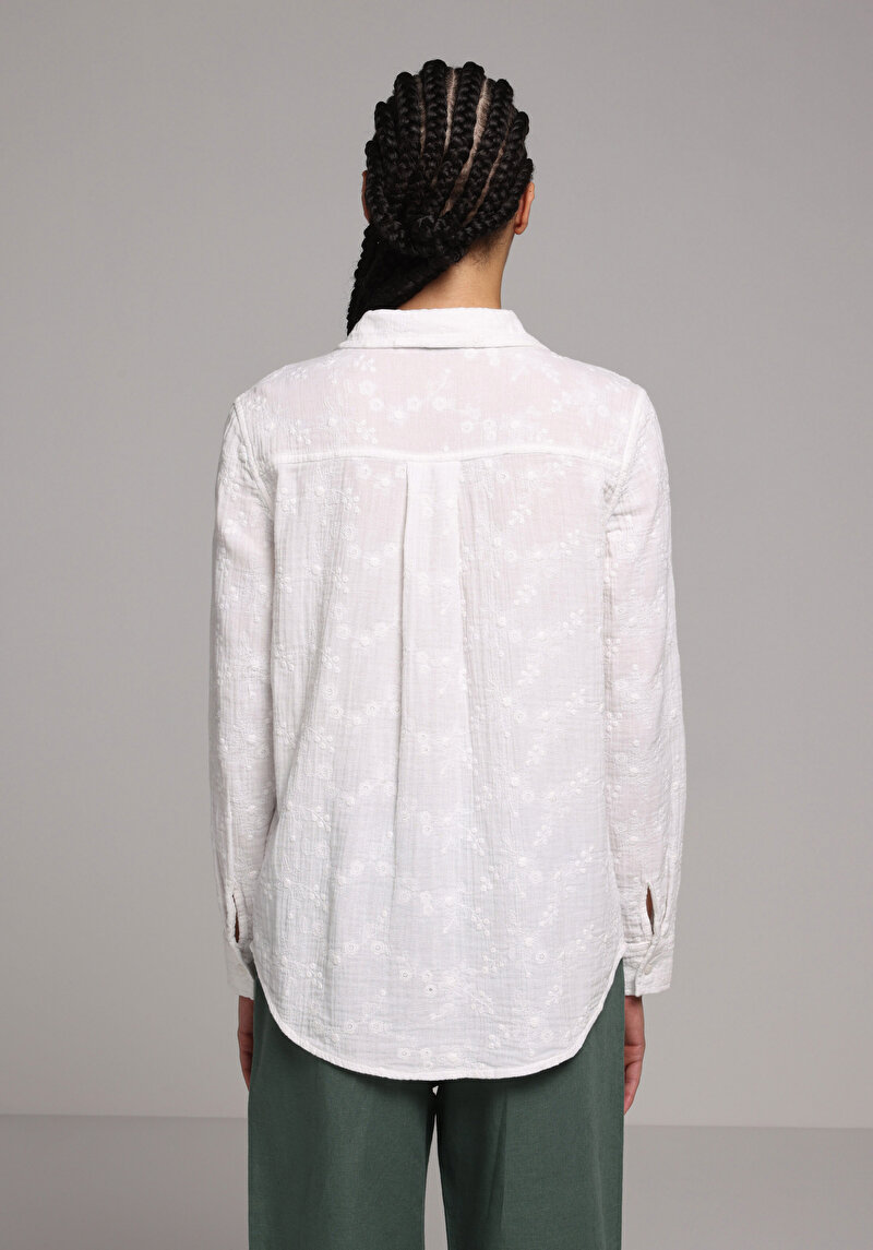 Imagine a Camasa Cu Maneca Lunga De Dama Alb Regular Fit  Cl1078699