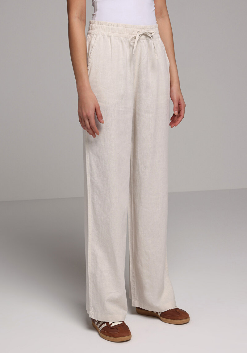 Imagine a Pantaloni De Dama Bej Regular Fit  Cl1079432