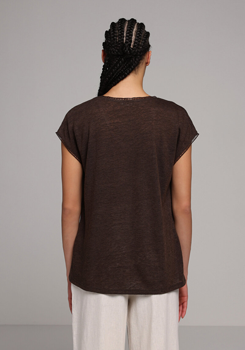 Imagine a Bluza Cu Maneca Scurta De Dama Maro Regular Fit Cl1079150