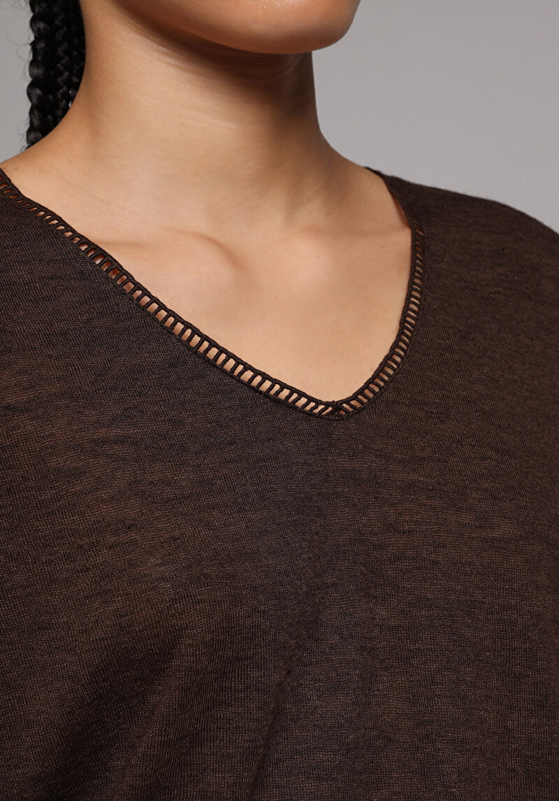 Imagine a Bluza Cu Maneca Scurta De Dama Maro Regular Fit Cl1079150