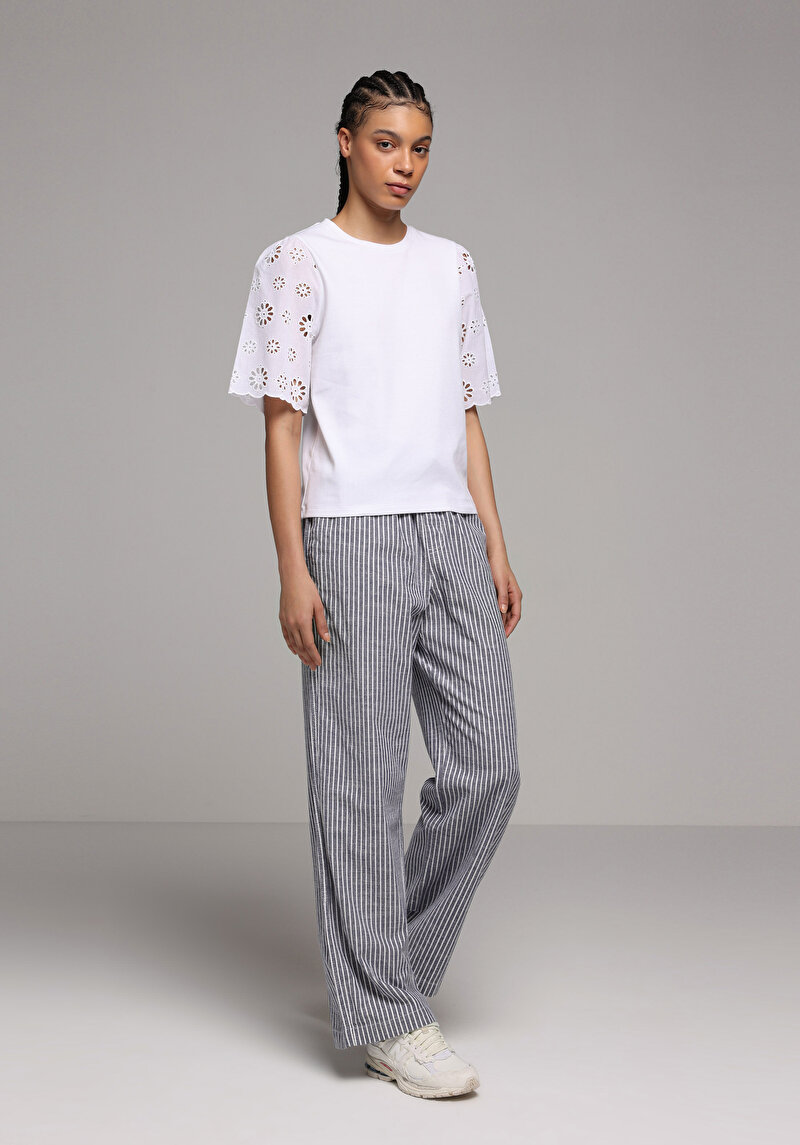 Imagine a Pantaloni De Dama Ecru Regular Fit  Cl1079162