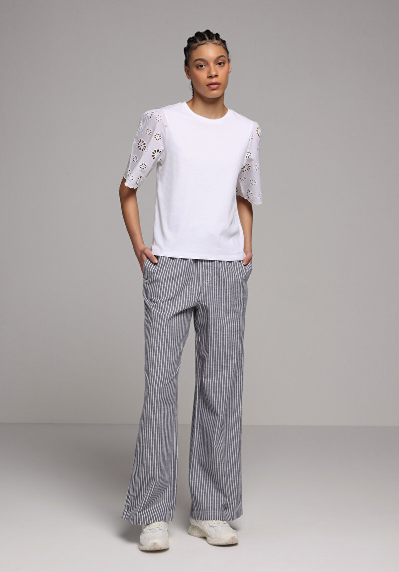 Imagine a Pantaloni De Dama Ecru Regular Fit Cl1079162