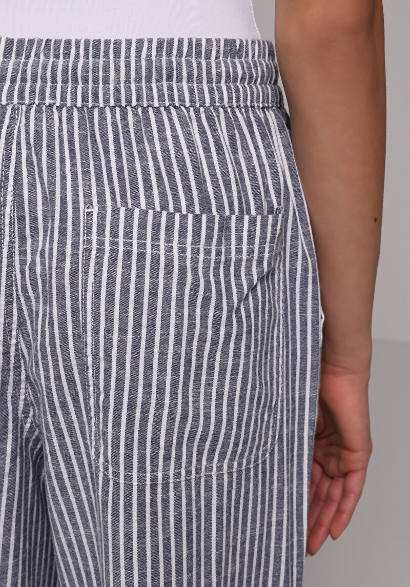 Imagine a Pantaloni De Dama Ecru Regular Fit  Cl1079162