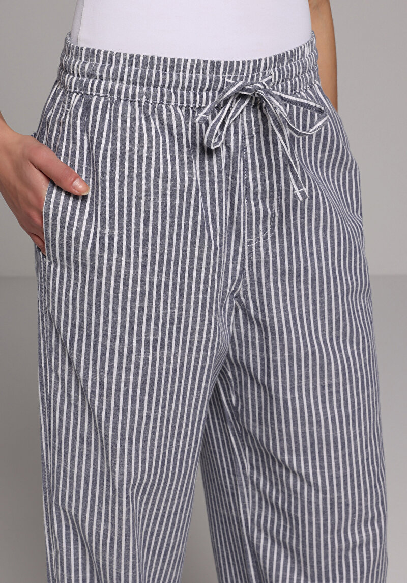 Afișați detalii pentru Pantaloni De Dama Ecru Regular Fit  Cl1079162