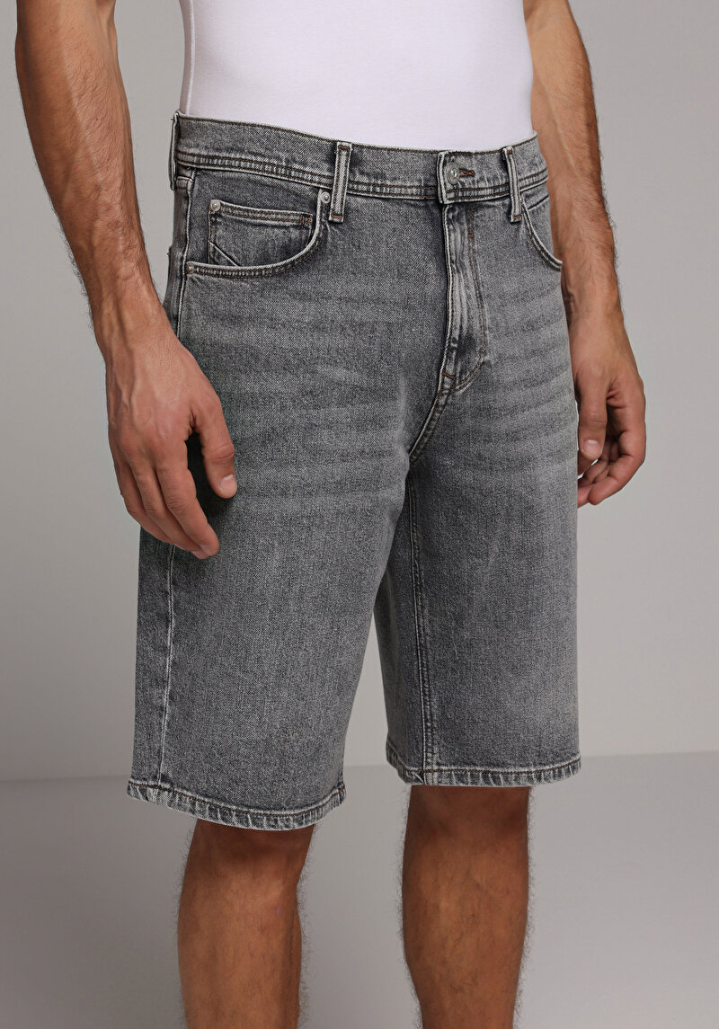 Imagine a Short / Pantaloni Scurti De Barbati  Loose Fit  Cl1079705