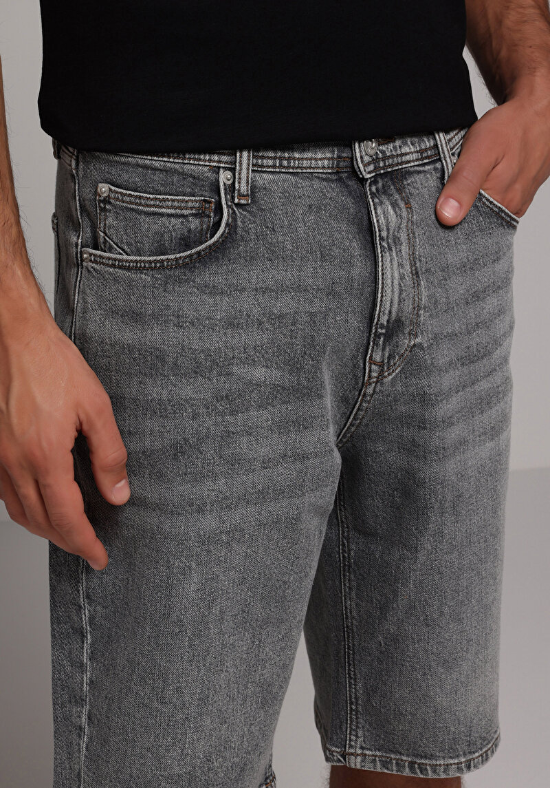 Imagine a Short / Pantaloni Scurti De Barbati  Loose Fit  Cl1079705