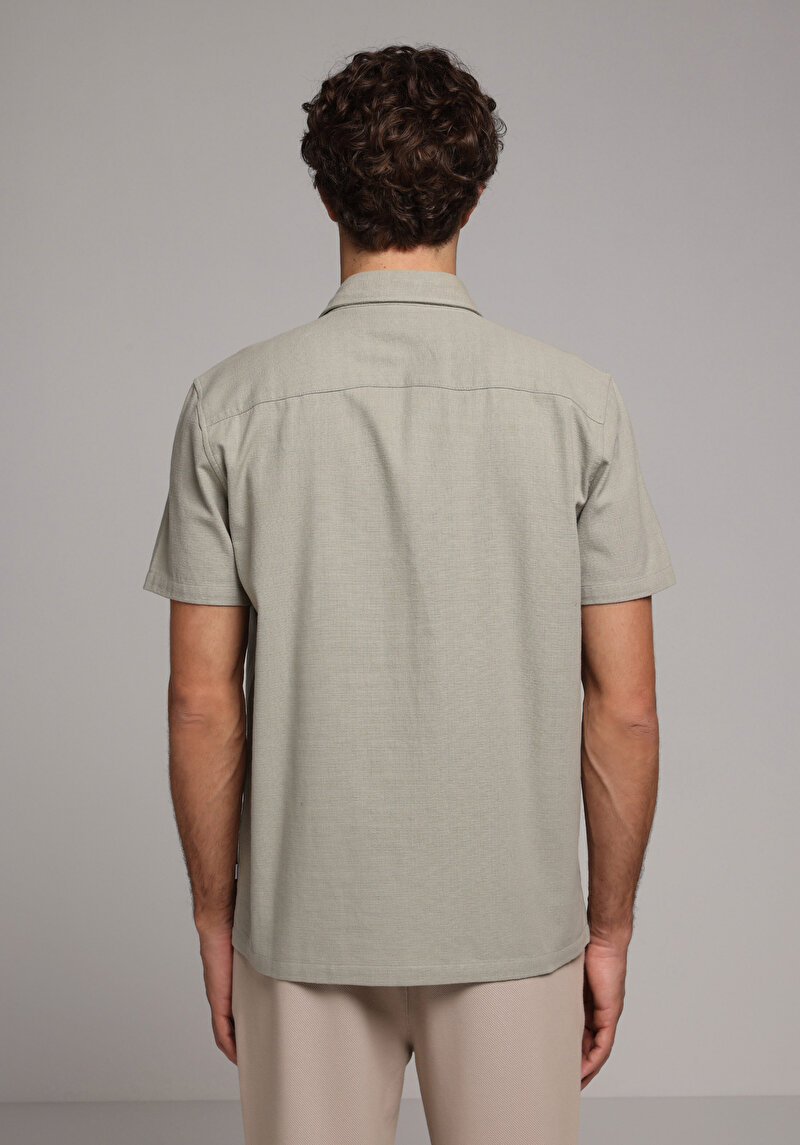 Imagine a Camasa Cu Maneca Scurta De Barbati Verde Regular Fit Cl1078375