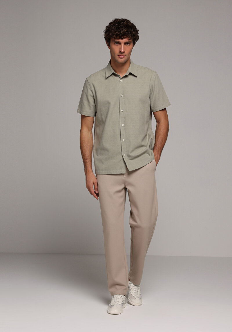 Imagine a Camasa Cu Maneca Scurta De Barbati Verde Regular Fit Cl1078375