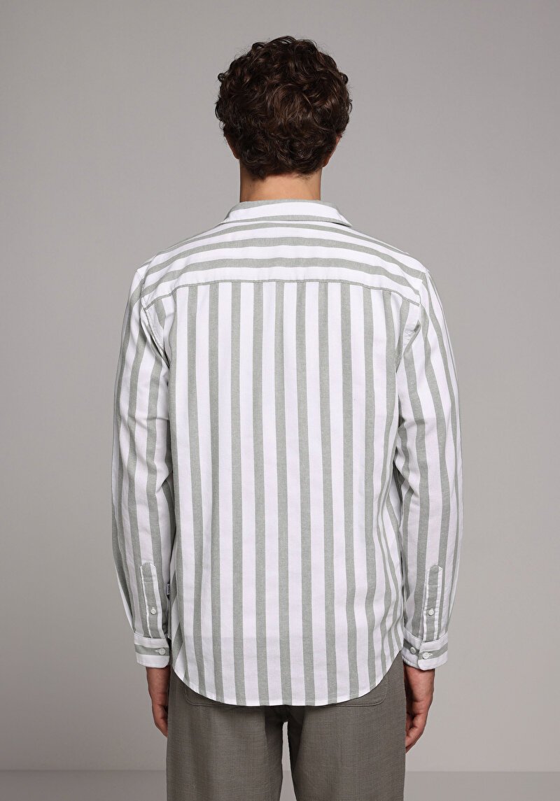 Imagine a Camasa Cu Maneca Lunga De Barbati Verde Regular Fit Cl1079312