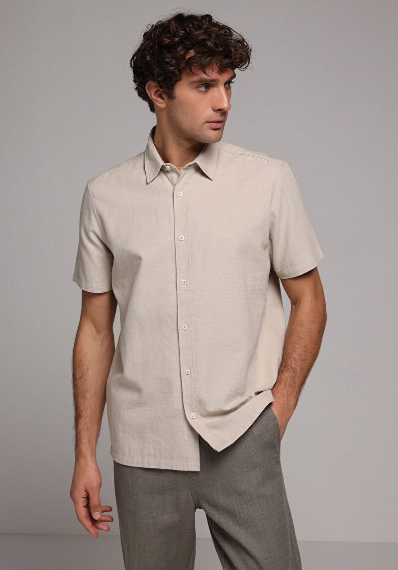 Imagine a Camasa Cu Maneca Scurta De Barbati Bej Regular Fit  Cl1078375