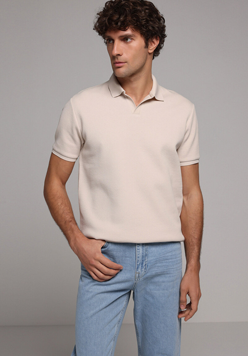 Imagine a Tricou Polo Cu Maneca Scurta De Barbati Bej Regular Fit Cl1079282