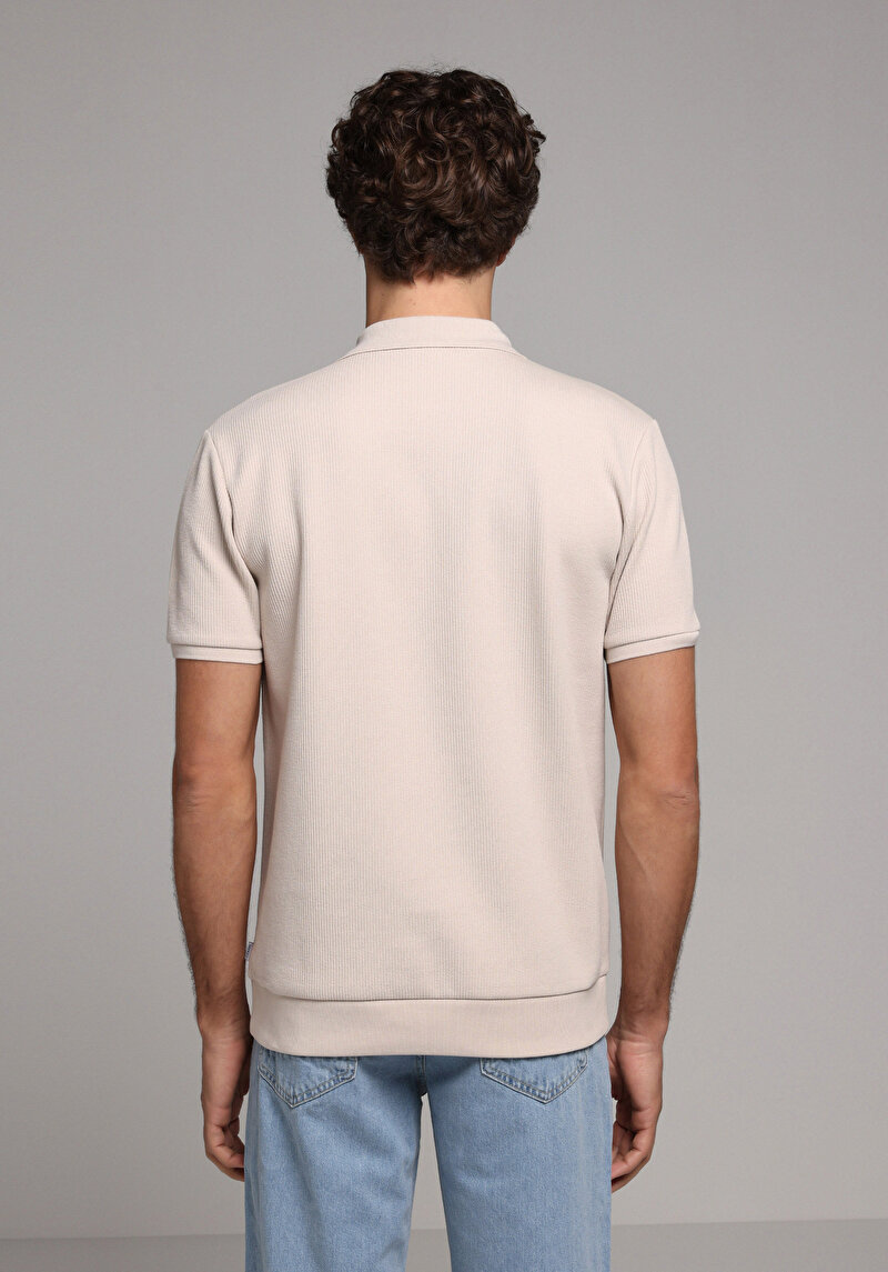 Imagine a Tricou Polo Cu Maneca Scurta De Barbati Bej Regular Fit Cl1079282