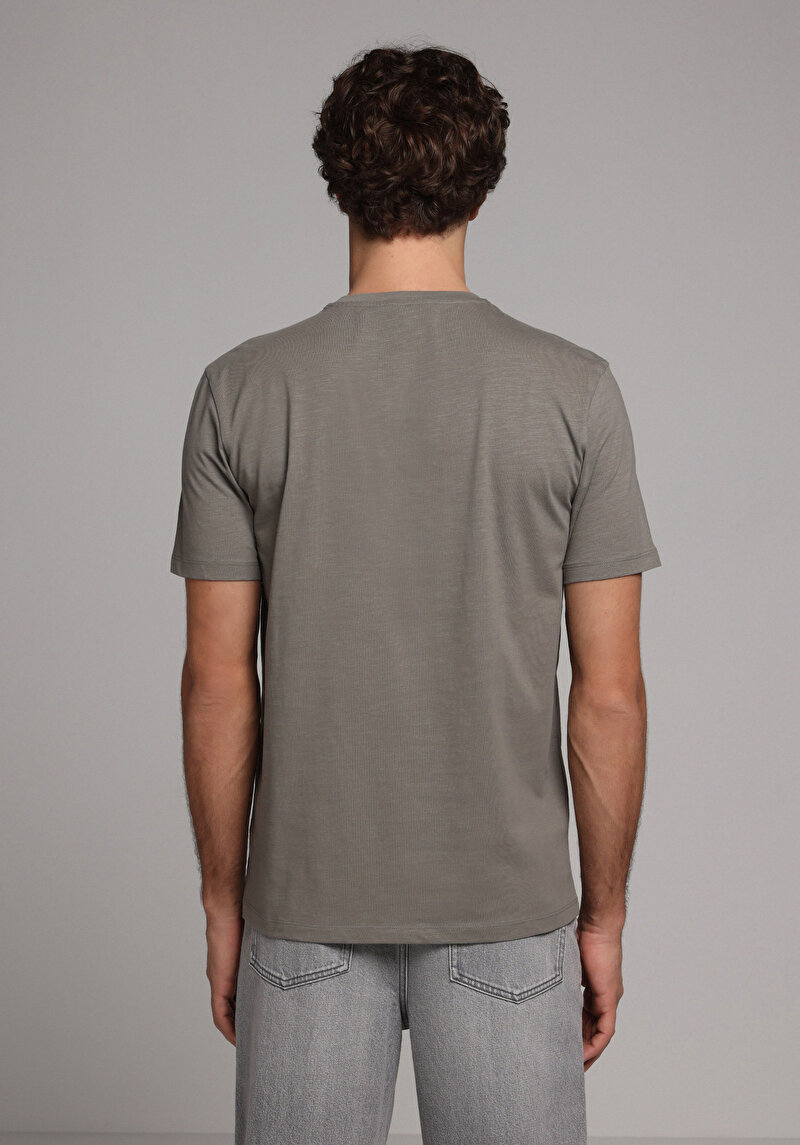 Imagine a Tricou Cu Maneca Scurta De Barbati Kaki Regular Fit  Cl1080170