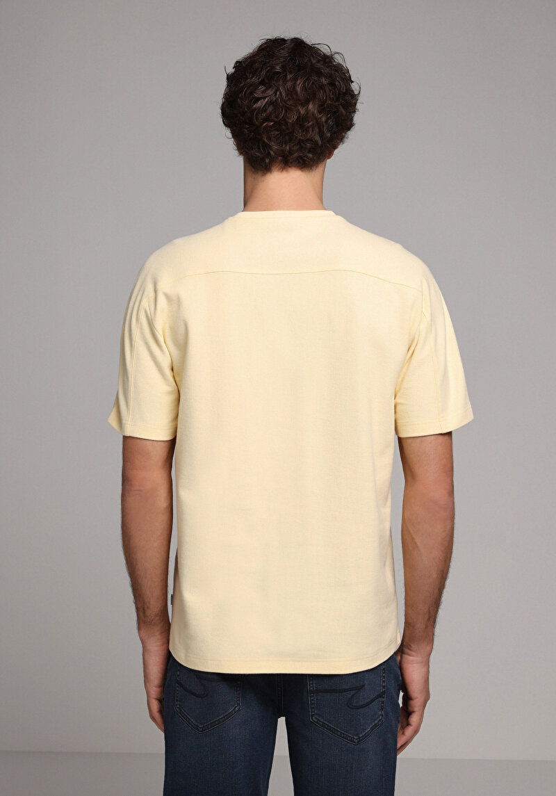 Imagine a Tricou Cu Maneca Scurta De Barbati Galben Comfort Fit Cl1079210