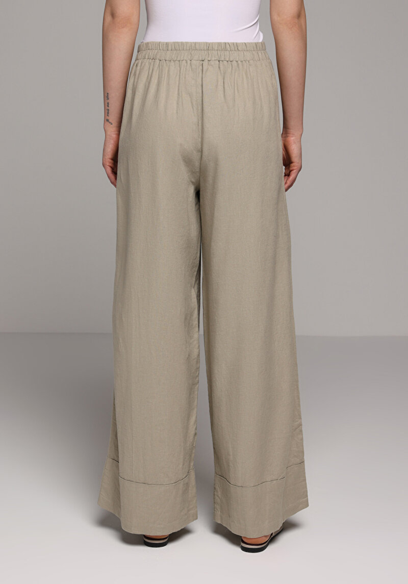 Imagine a Pantaloni De Dama Verde Regular Fit Cl1074353