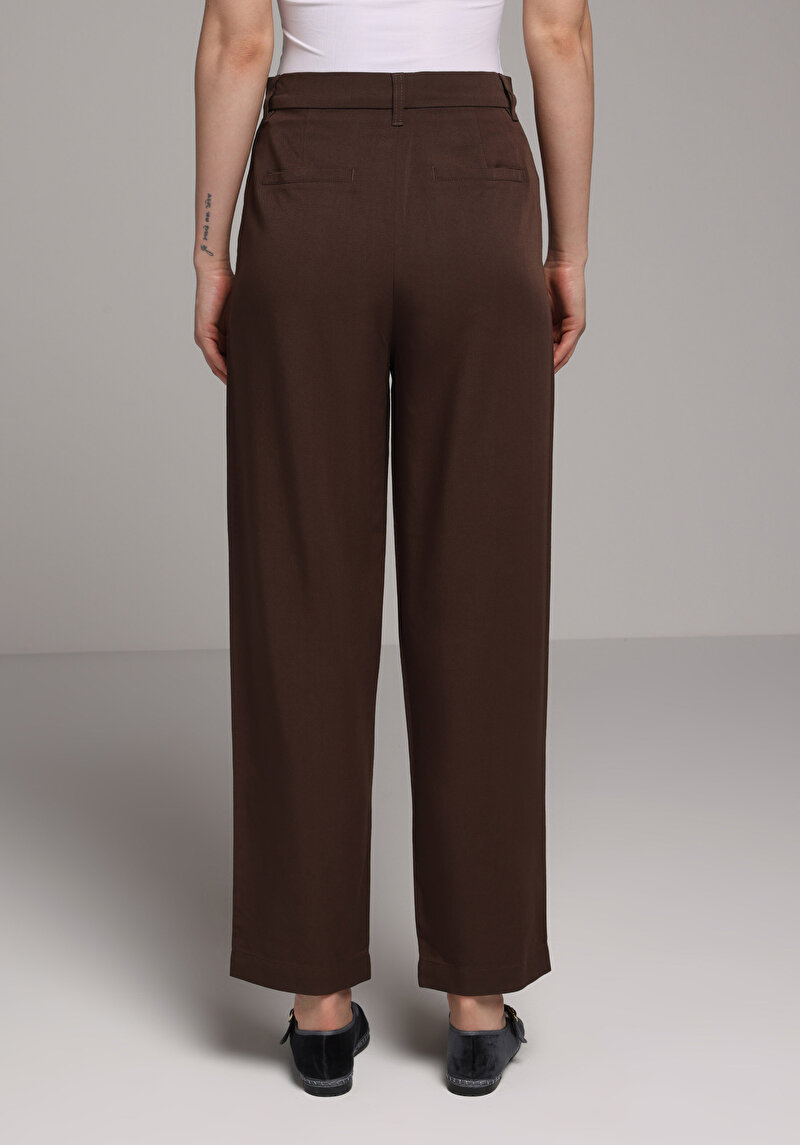 Imagine a Pantaloni De Dama Maro Regular Fit Cl1078282