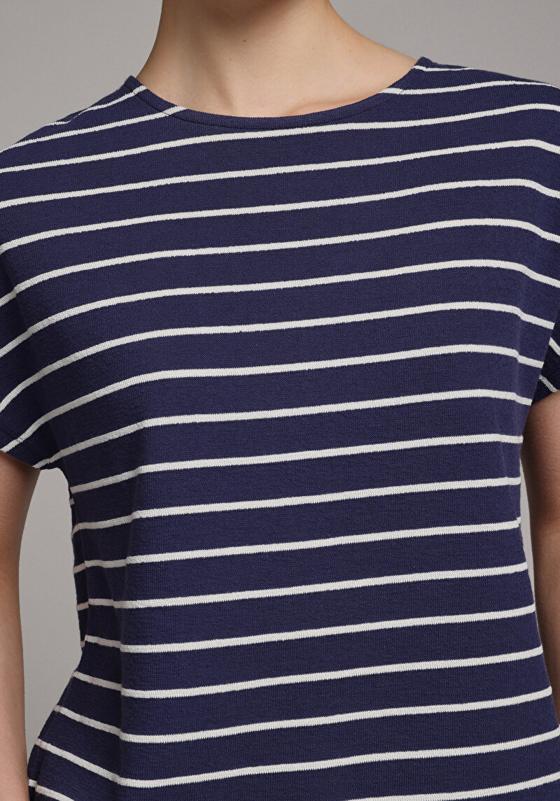 Imagine a Tricou Cu Maneca Scurta De Dama Albastru Marin Regular Fit Cl1078835