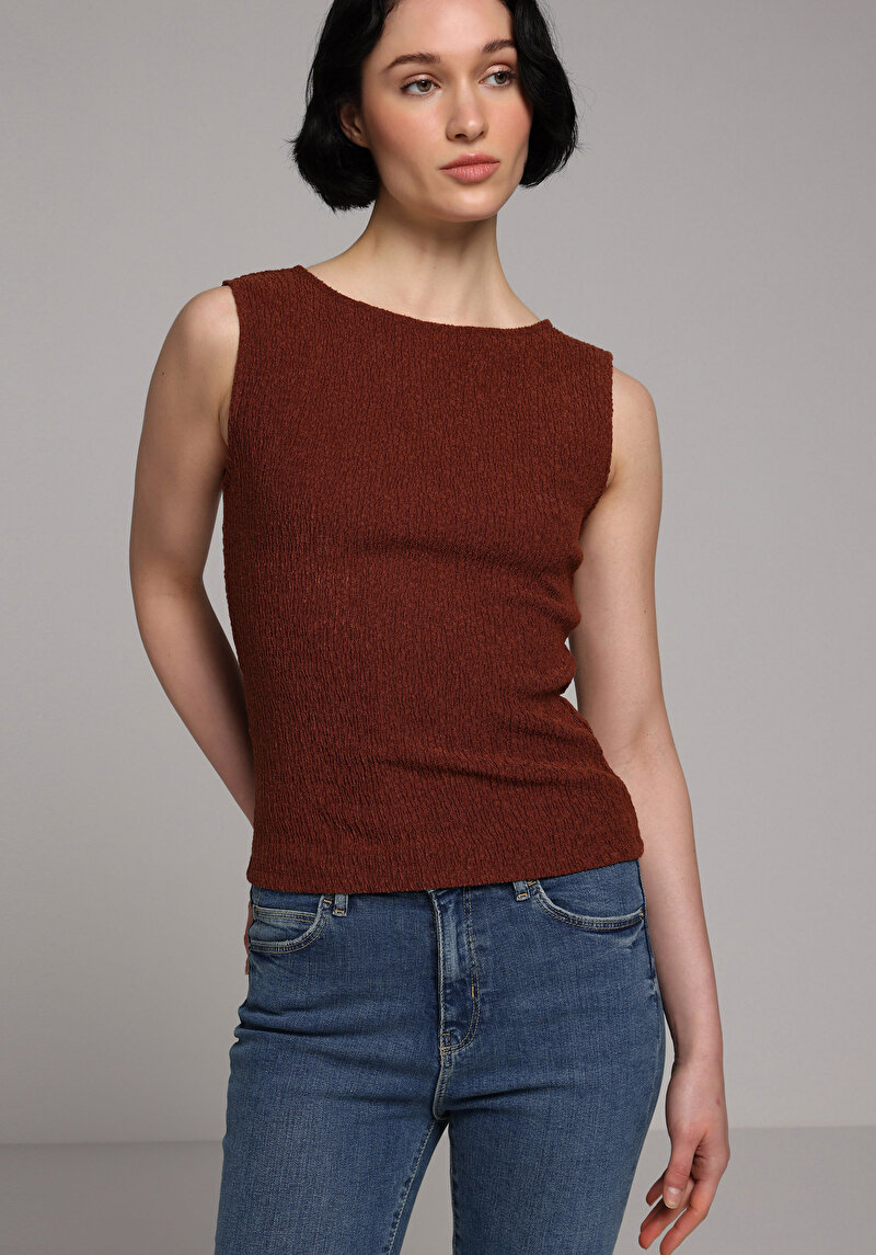 Imagine a Bluza Cu Maneca Scurta De Dama Maro Slim Fit Cl1078620