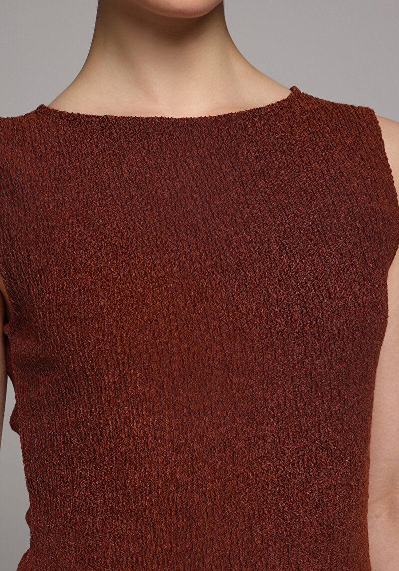 Imagine a Bluza Cu Maneca Scurta De Dama Maro Slim Fit  Cl1078620