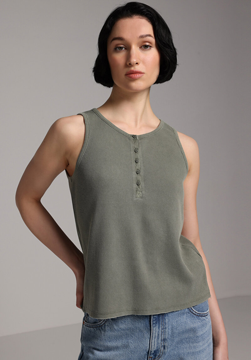 Imagine a Maiou De Dama Kaki Slim Fit  Cl1078866