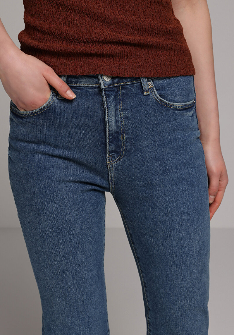 Imagine a Pantaloni De Dama Albastru Slim Fit 771 Emery Cl1081743