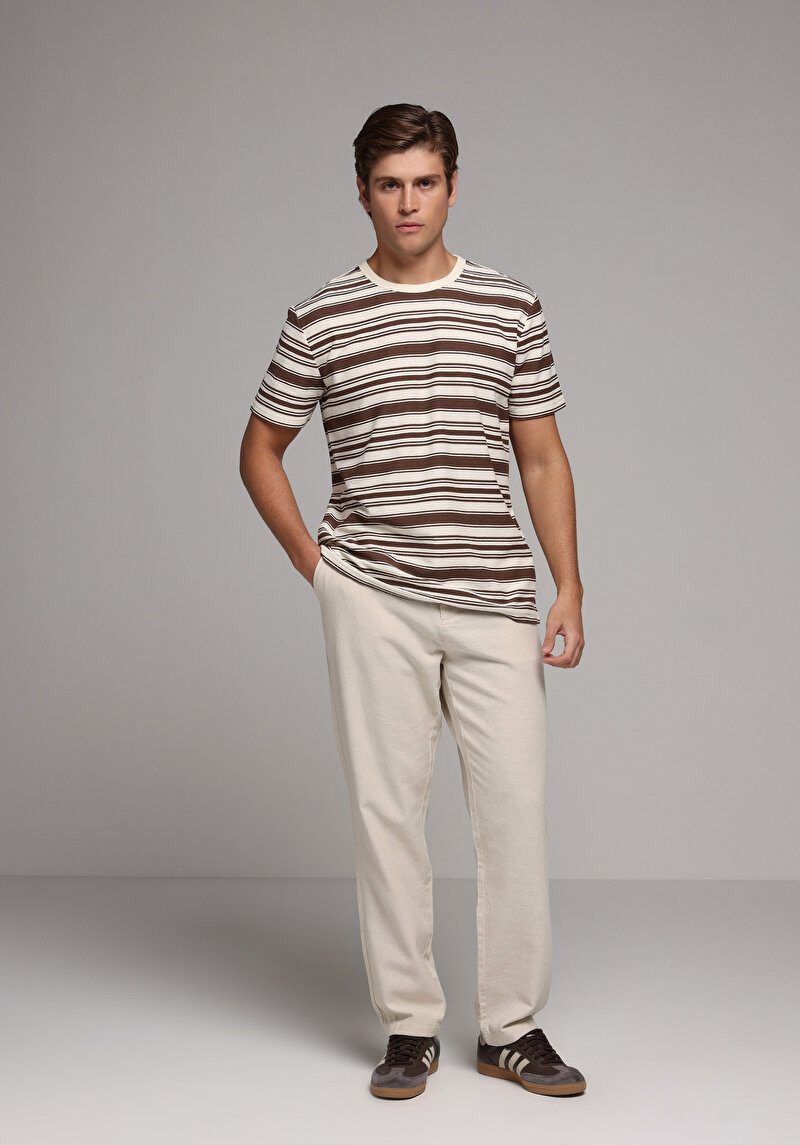 Imagine a Tricou Cu Maneca Scurta De Barbati Maro Regular Fit  Cl1078892