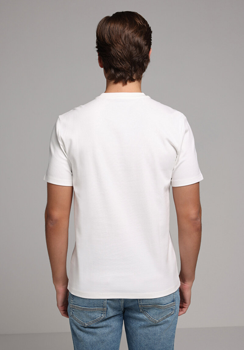 Imagine a Tricou Cu Maneca Scurta De Barbati Alb Regular Fit  Cl1079277