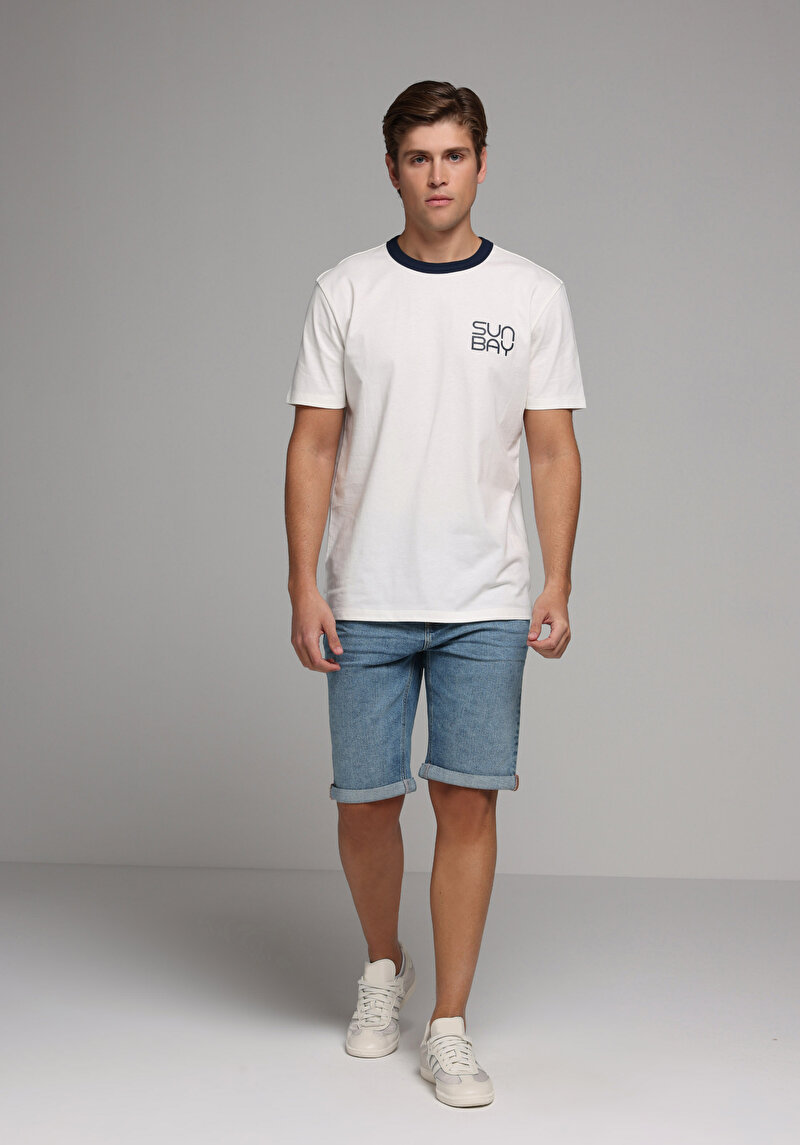 Imagine a Tricou Cu Maneca Scurta De Barbati Alb Regular Fit  Cl1080253