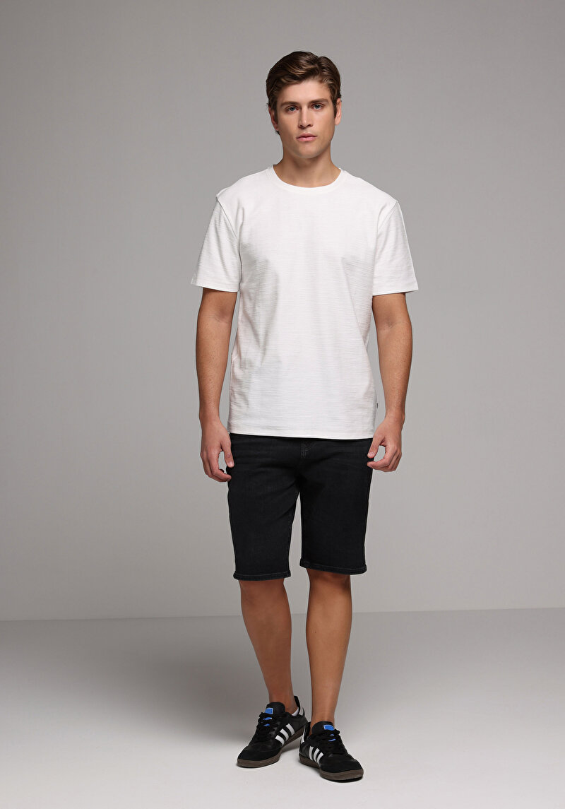 Imagine a Tricou Cu Maneca Scurta De Barbati Alb Regular Fit Cl1080599