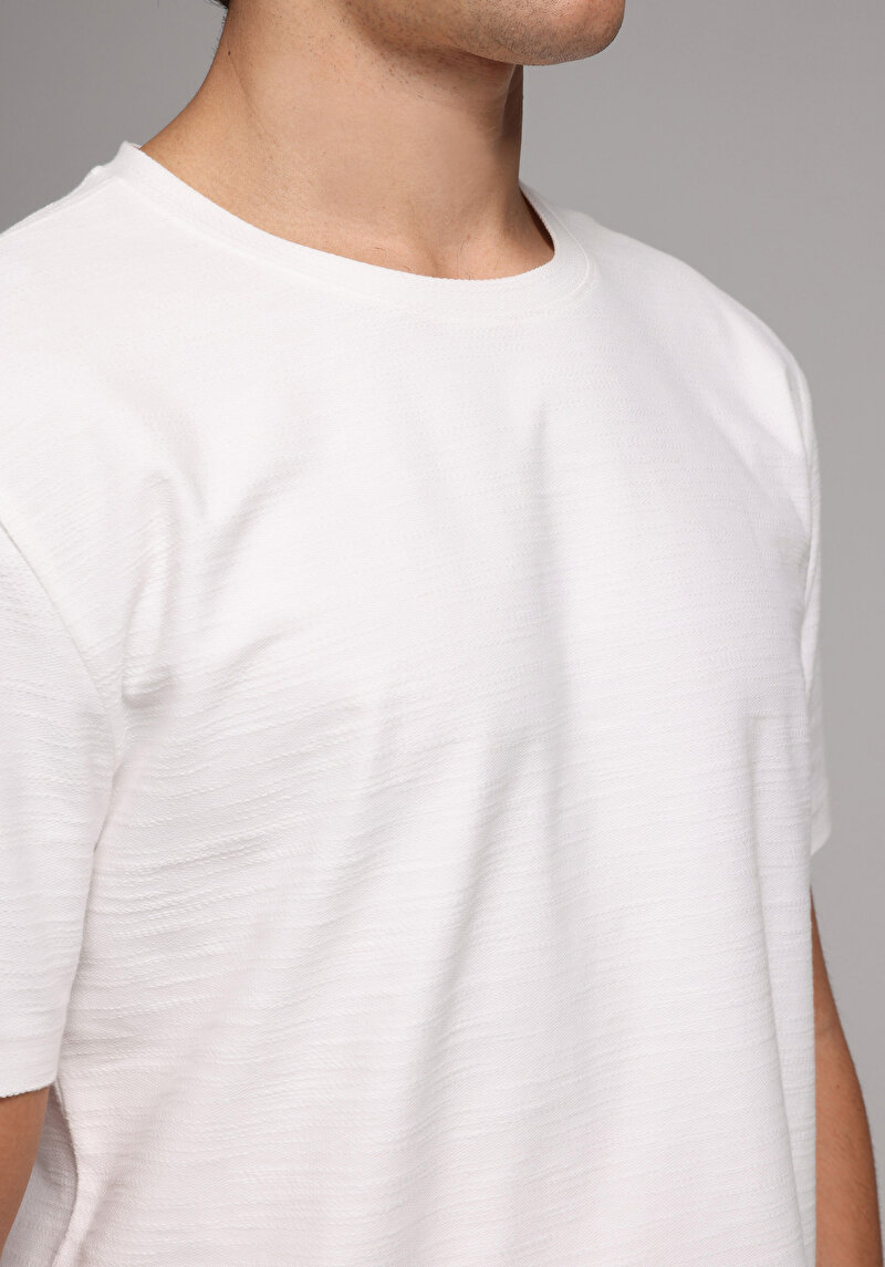 Imagine a Tricou Cu Maneca Scurta De Barbati Alb Regular Fit Cl1080599