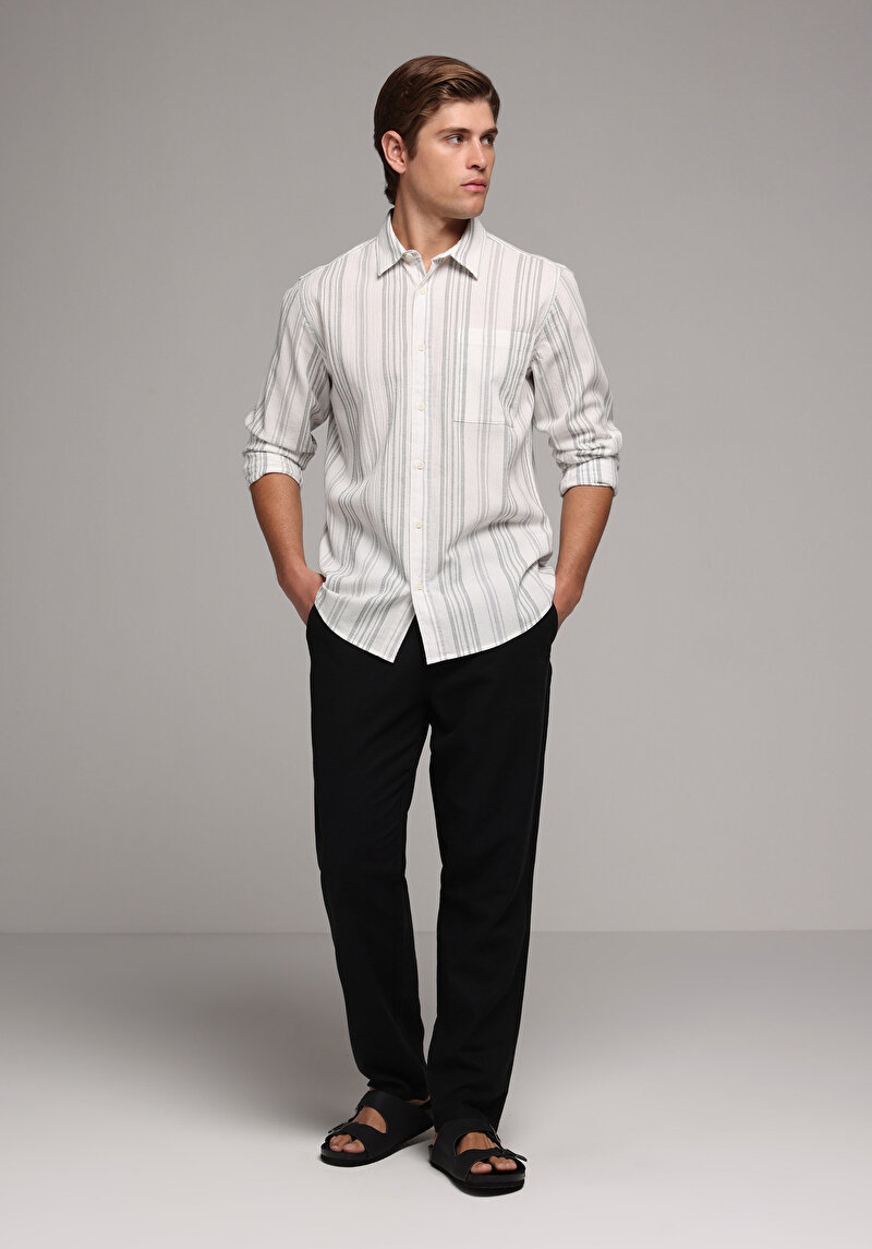 Imagine a Pantaloni De Barbati Negru Regular Fit Cl1079998