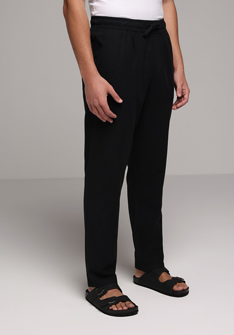 Imagine a Pantaloni De Barbati Negru Regular Fit Cl1079998
