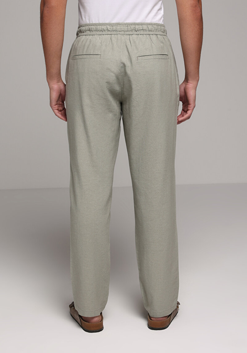 Imagine a Pantaloni De Barbati Verde Regular Fit Cl1079998