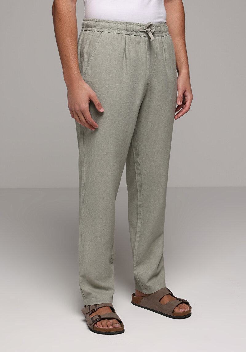 Imagine a Pantaloni De Barbati Verde Regular Fit Cl1079998