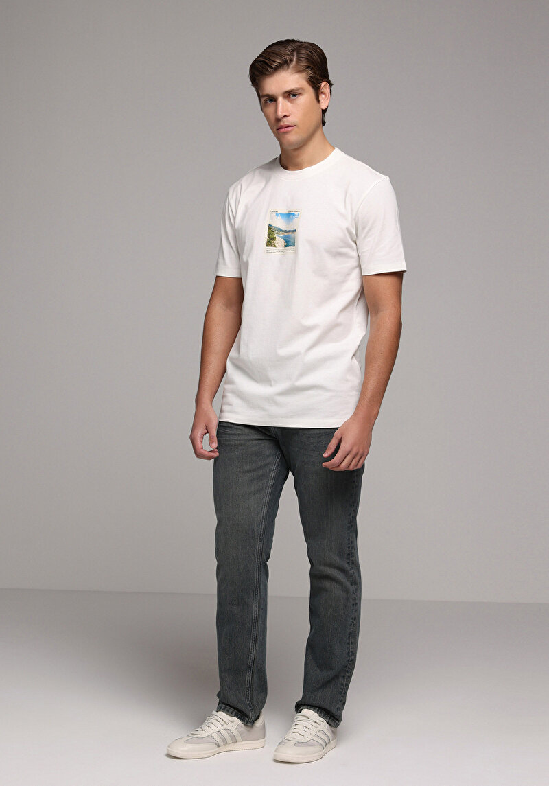 Imagine a Tricou Cu Maneca Scurta De Barbati Alb Regular Fit Cl1078789