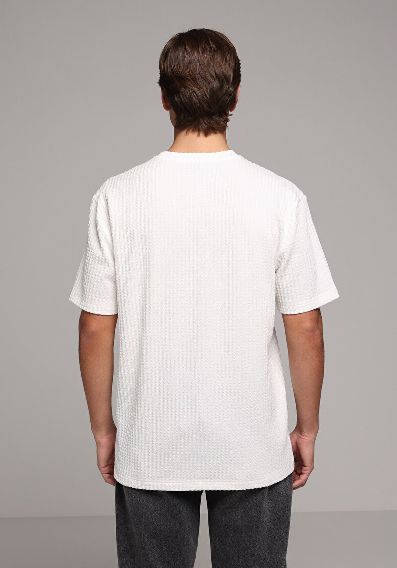 Imagine a Tricou Cu Maneca Scurta De Barbati Alb Comfort Fit Cl1080261