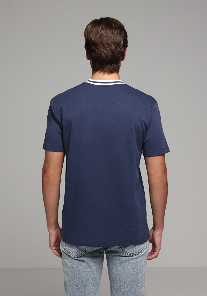 Imagine a Tricou Cu Maneca Scurta De Barbati Albastru Marin Regular Fit  Cl1080602