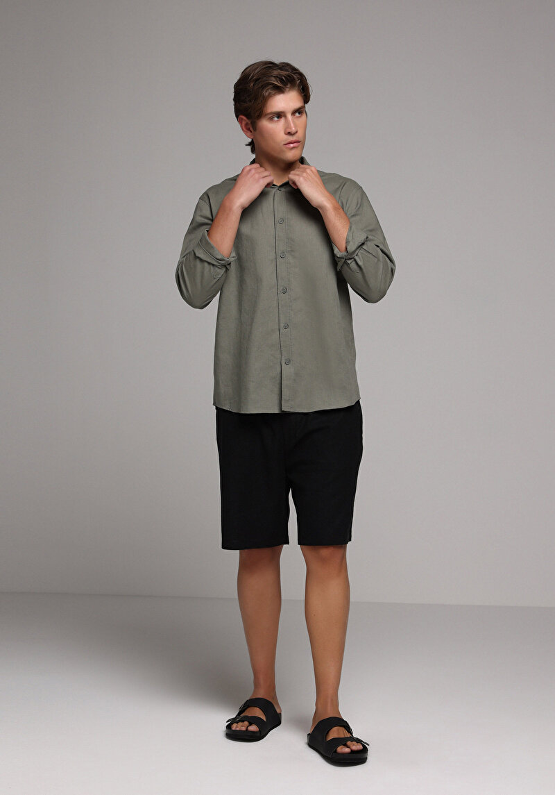 Imagine a Short / Pantaloni Scurti De Barbati Negru Regular Fit Cl1080004