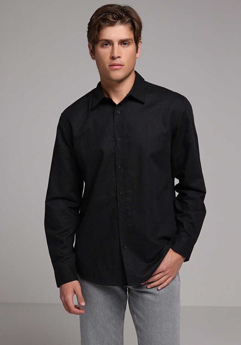 Imagine a Camasa Cu Maneca Lunga De Barbati Negru Regular Fit Cl1080088