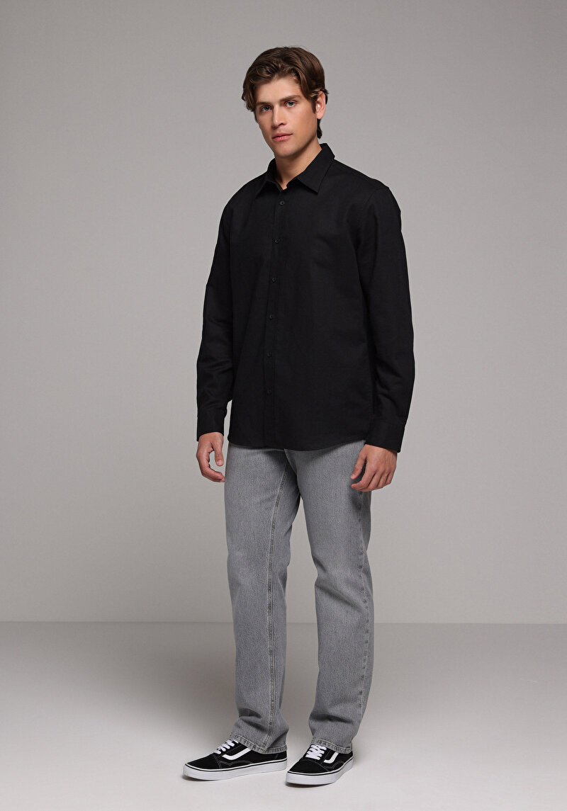Imagine a Camasa Cu Maneca Lunga De Barbati Negru Regular Fit Cl1080088