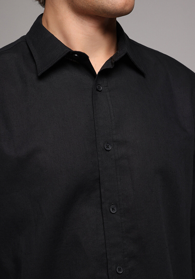 Imagine a Camasa Cu Maneca Lunga De Barbati Negru Regular Fit  Cl1080088