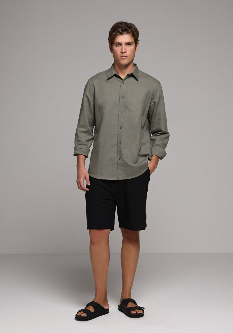 Imagine a Camasa Cu Maneca Lunga De Barbati Kaki Regular Fit  Cl1080088