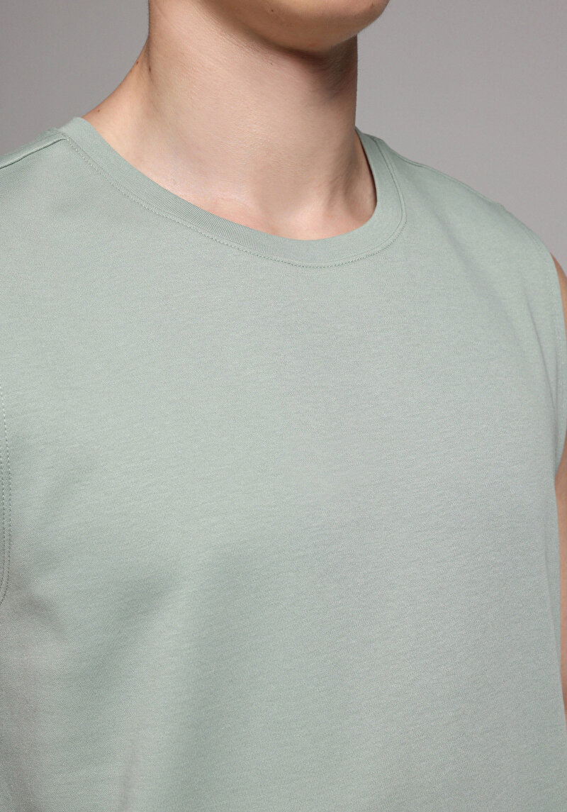 Imagine a Maiou De Barbati Verde Regular Fit  Cl1081311