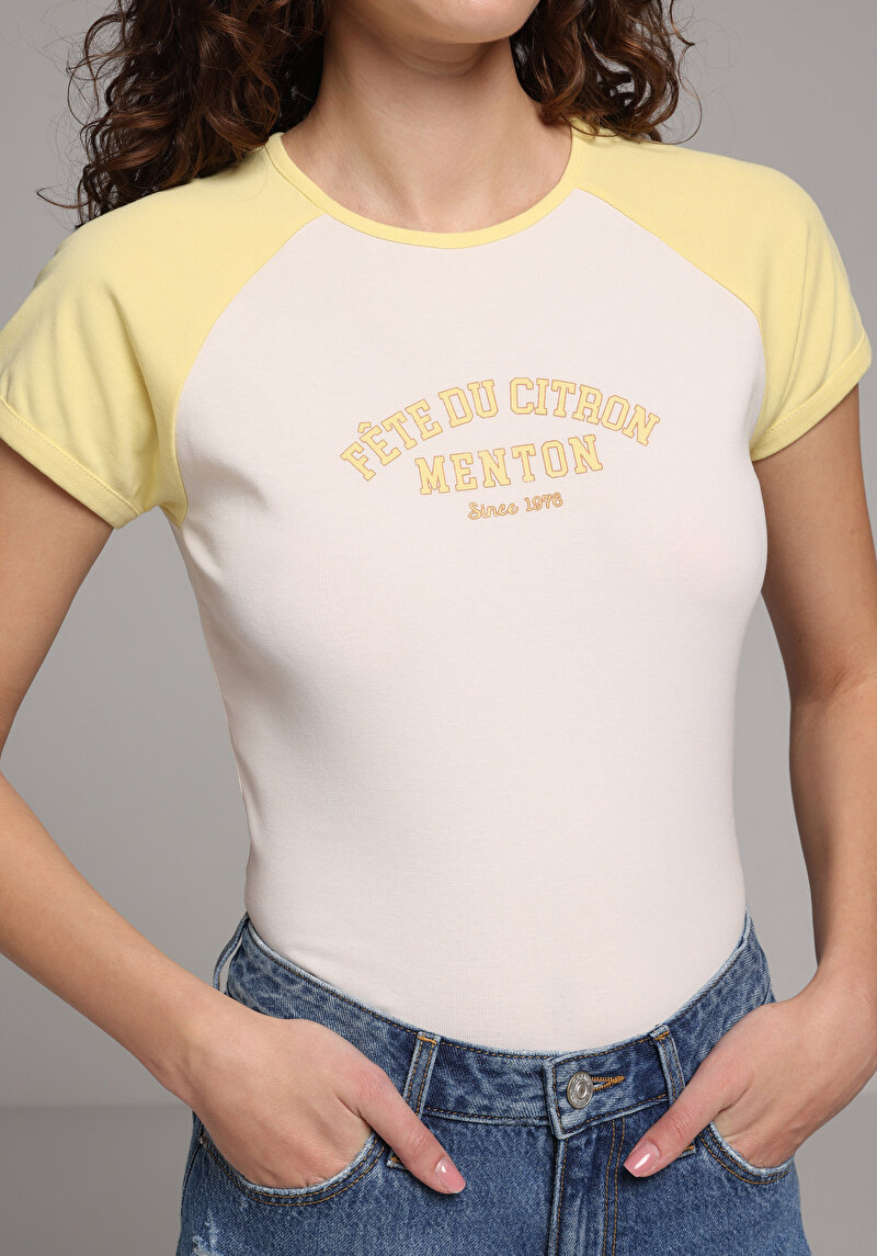 Imagine a Tricou Cu Maneca Scurta De Dama Ecru Slim Fit  Cl1077787