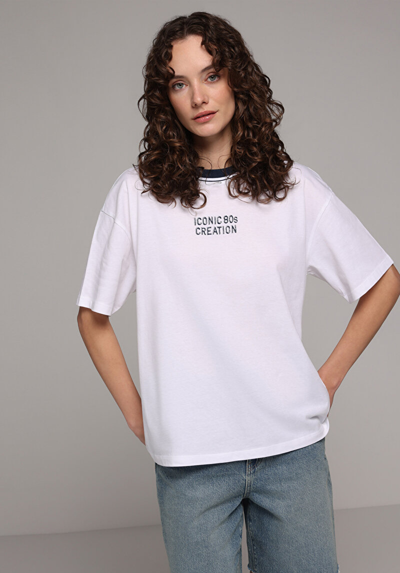 Imagine a Tricou Cu Maneca Scurta De Dama Alb Oversize Fit  Cl1082986