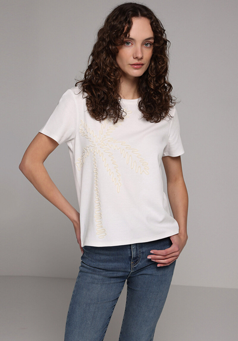 Imagine a Tricou Cu Maneca Scurta De Dama Alb Regular Fit Cl1079675
