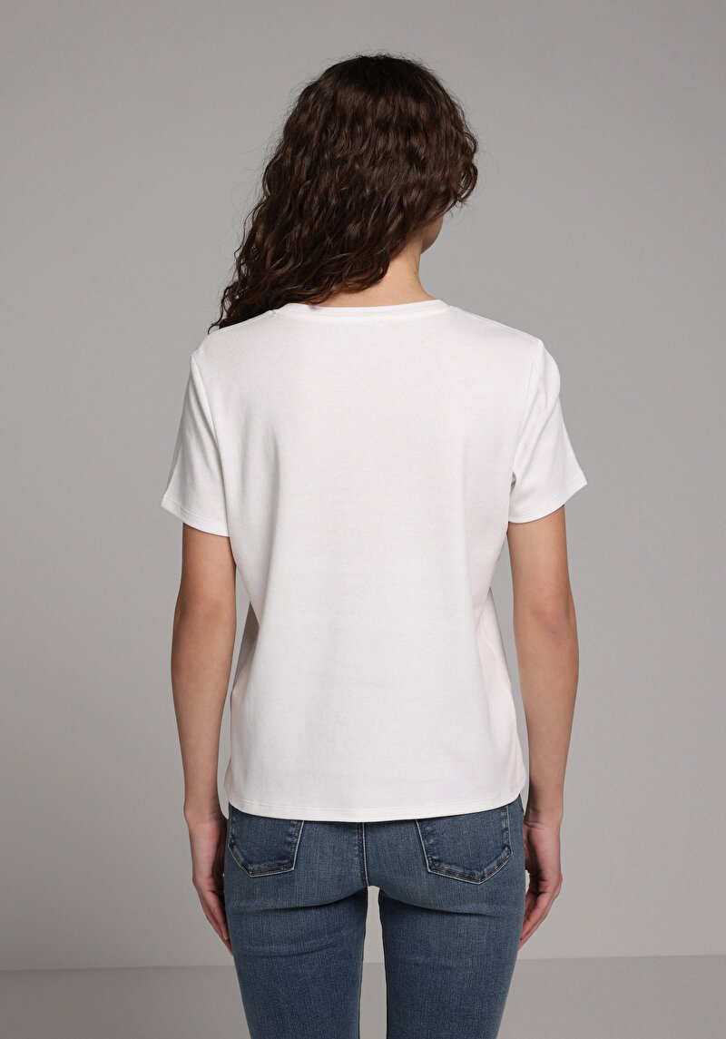 Imagine a Tricou Cu Maneca Scurta De Dama Alb Regular Fit Cl1079675