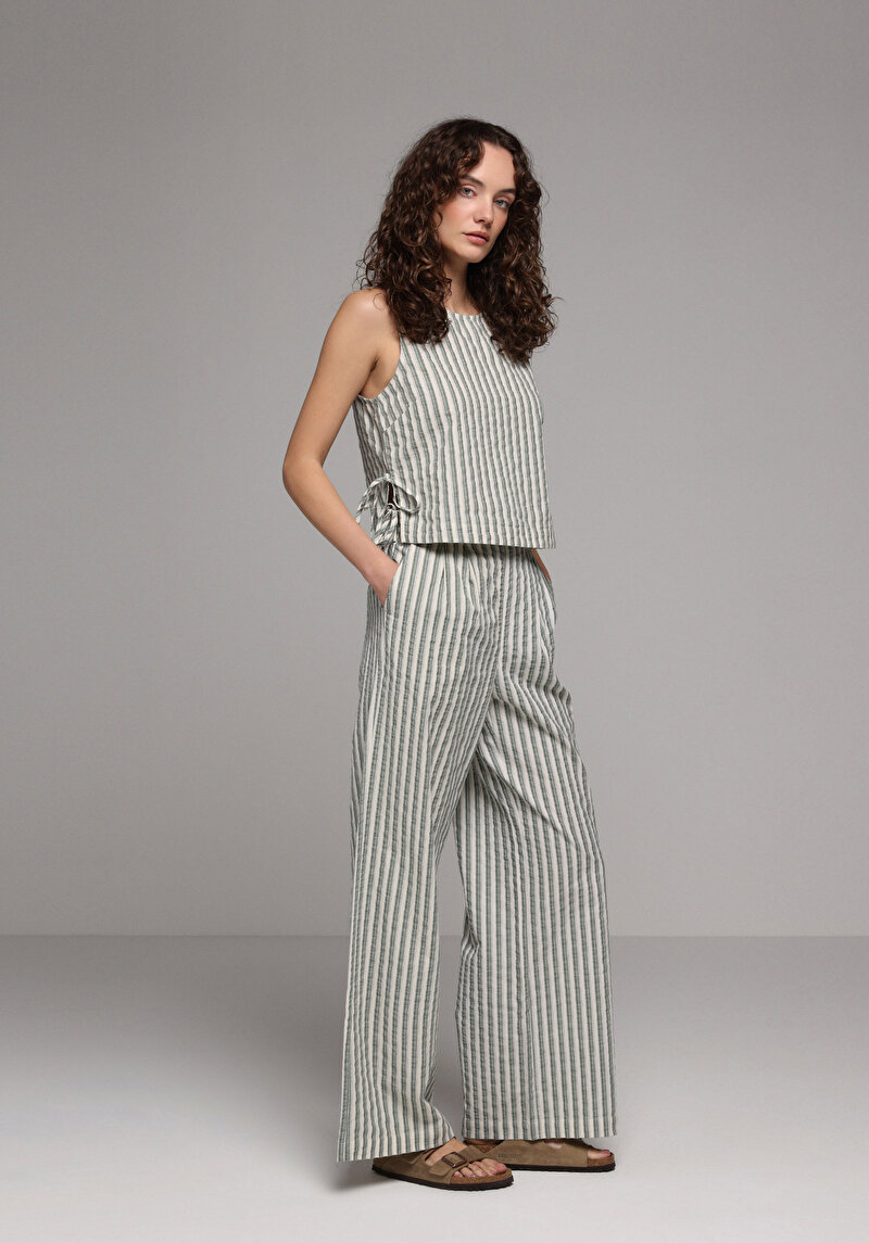 Imagine a Pantaloni De Dama Verde Regular Fit Cl1078729