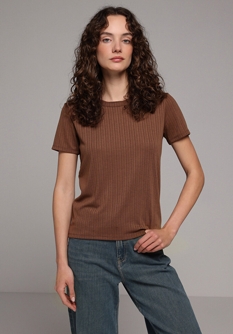 Imagine a Tricou Cu Maneca Scurta De Dama Maro Regular Fit Cl1080442