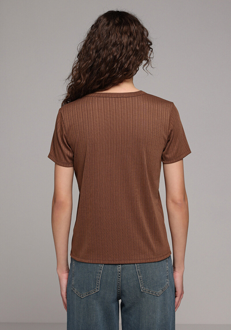 Imagine a Tricou Cu Maneca Scurta De Dama Maro Regular Fit Cl1080442